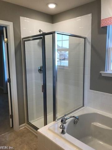 323 Michael Selby DR, Hampton, VA 23666