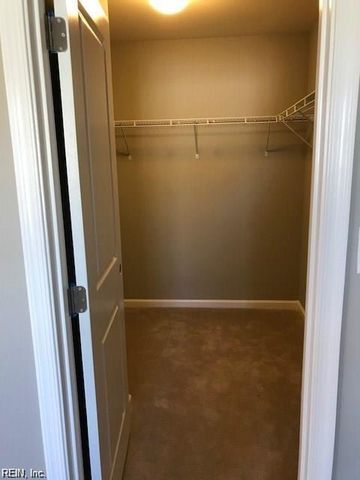 323 Michael Selby DR, Hampton, VA 23666