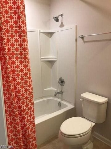 323 Michael Selby DR, Hampton, VA 23666