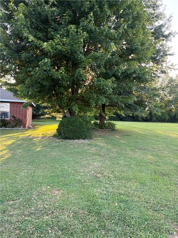 19442 W Highway 12, Gentry, AR 72734