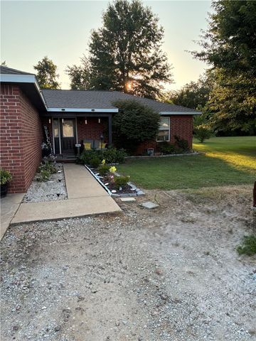 19442 W Highway 12, Gentry, AR 72734