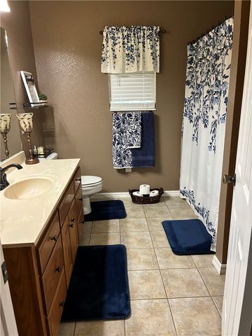 19442 W Highway 12, Gentry, AR 72734