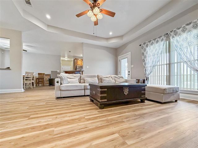 330 Wesley Crowell Road, Leesville, LA 71446