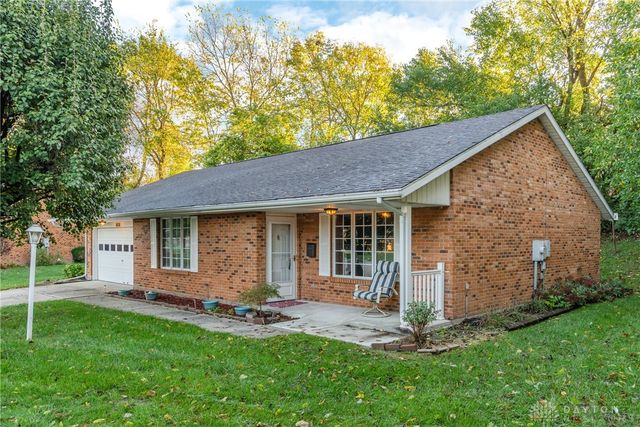 6686 Oakwood Lane, Dayton, OH 45424