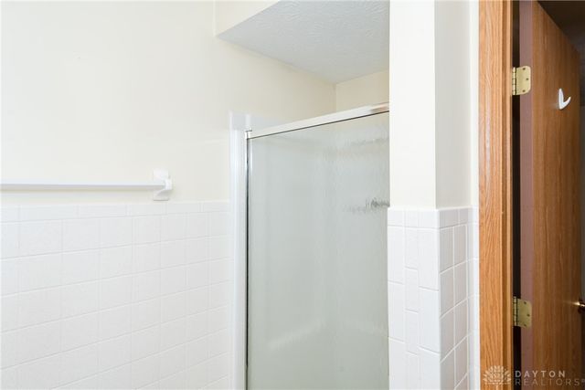 6686 Oakwood Lane, Dayton, OH 45424