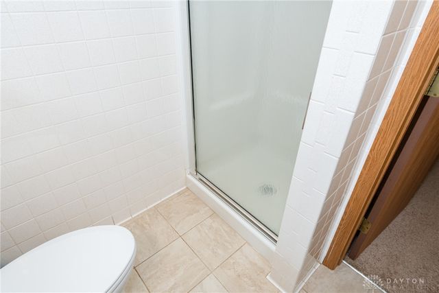 6686 Oakwood Lane, Dayton, OH 45424