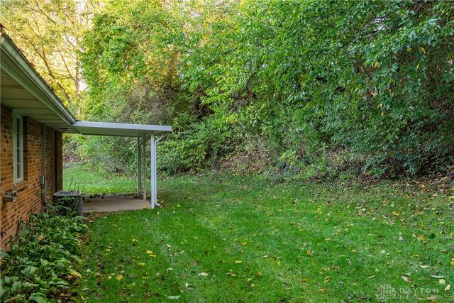 6686 Oakwood Lane, Dayton, OH 45424