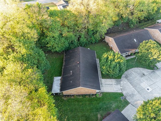 6686 Oakwood Lane, Dayton, OH 45424