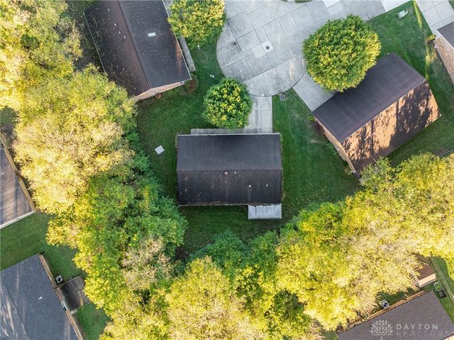 6686 Oakwood Lane, Dayton, OH 45424