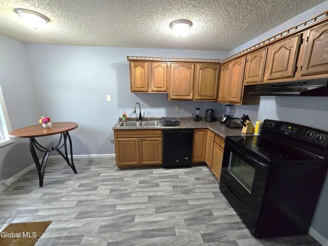 260 Donald Avenue, Schenectady, NY 12304