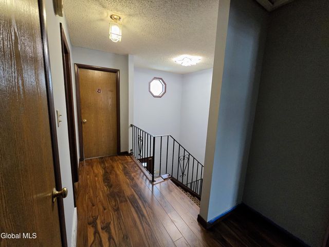 260 Donald Avenue, Schenectady, NY 12304