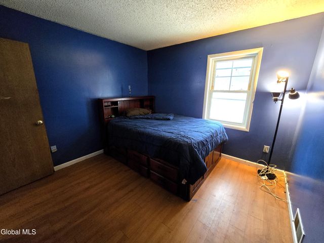 260 Donald Avenue, Schenectady, NY 12304