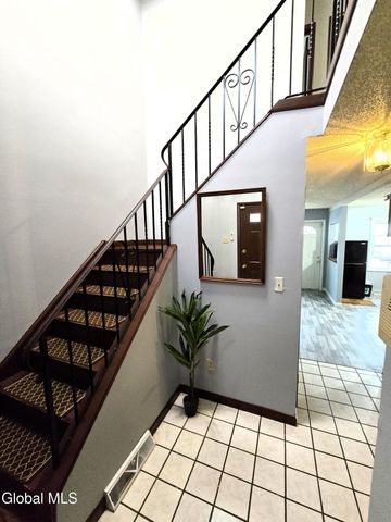 260 Donald Avenue, Schenectady, NY 12304