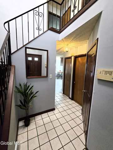 260 Donald Avenue, Schenectady, NY 12304