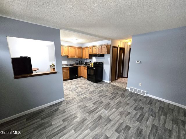 260 Donald Avenue, Schenectady, NY 12304