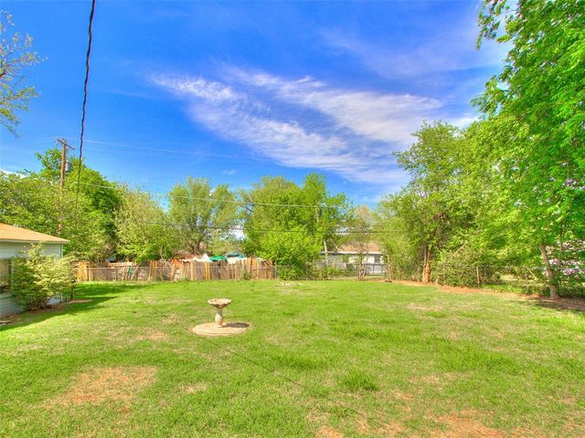 6021 NW 57th Street, Warr Acres, OK 73122