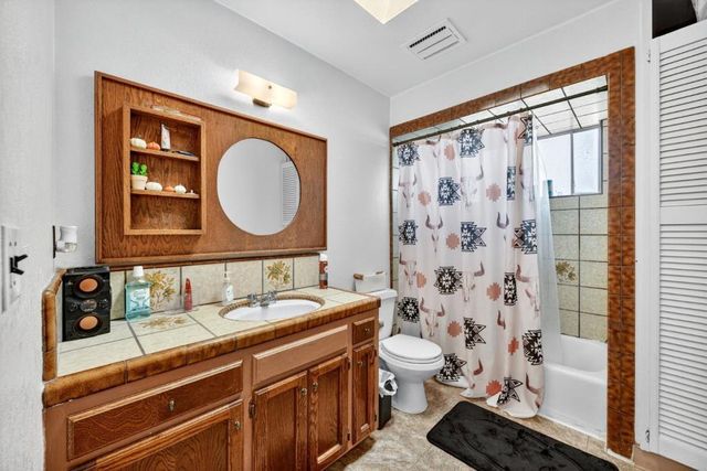 18848 Eisenhower Street, Salinas, CA 93906