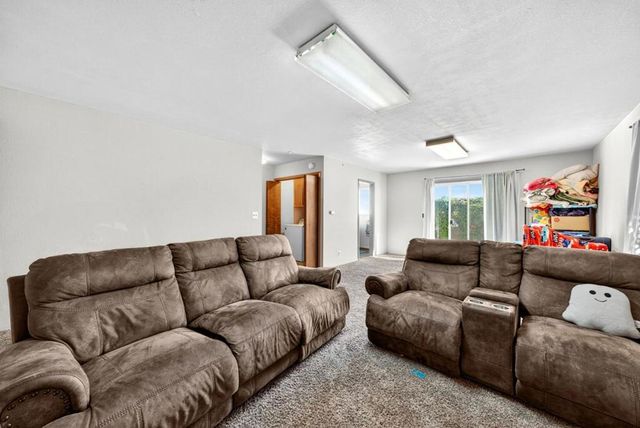 18848 Eisenhower Street, Salinas, CA 93906