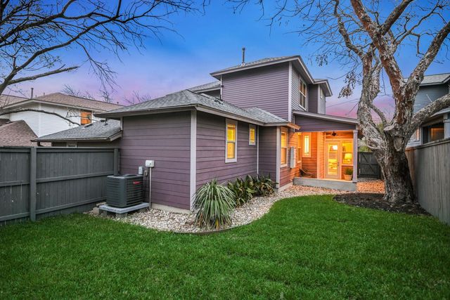 2206 Schriber ST B, Austin, TX 78704