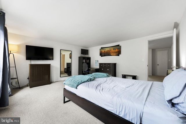 1616 EASTERN AVE, Baltimore, MD 21231