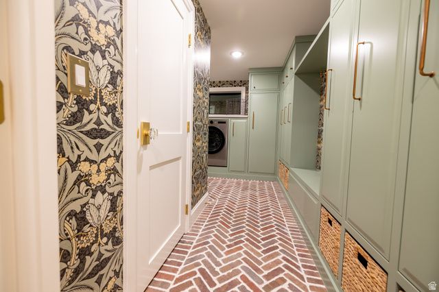 4605 S LEDGEMONT DR, Salt Lake City, UT 84124