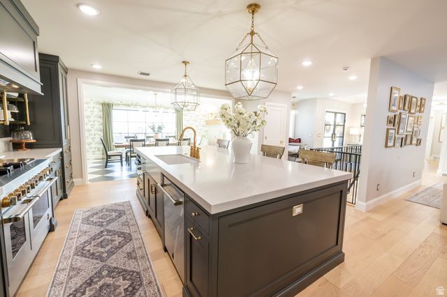 4605 S LEDGEMONT DR, Salt Lake City, UT 84124