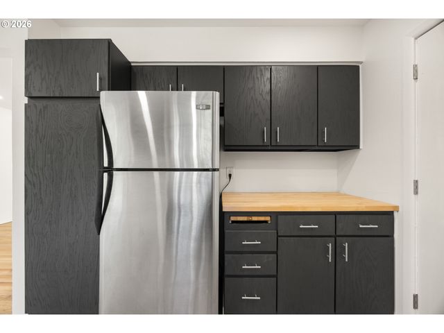 6472 Sw 46TH Pl, Portland, OR 97221