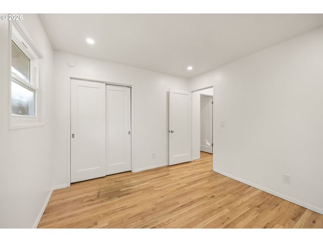 6472 Sw 46TH Pl, Portland, OR 97221