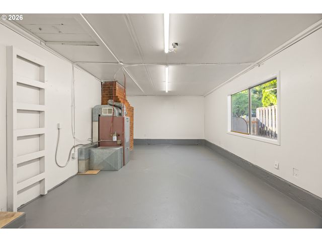 6472 Sw 46TH Pl, Portland, OR 97221
