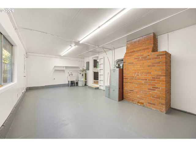 6472 Sw 46TH Pl, Portland, OR 97221