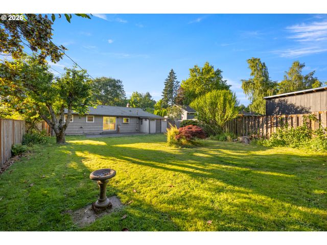 6472 Sw 46TH Pl, Portland, OR 97221
