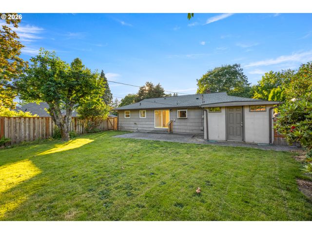 6472 Sw 46TH Pl, Portland, OR 97221