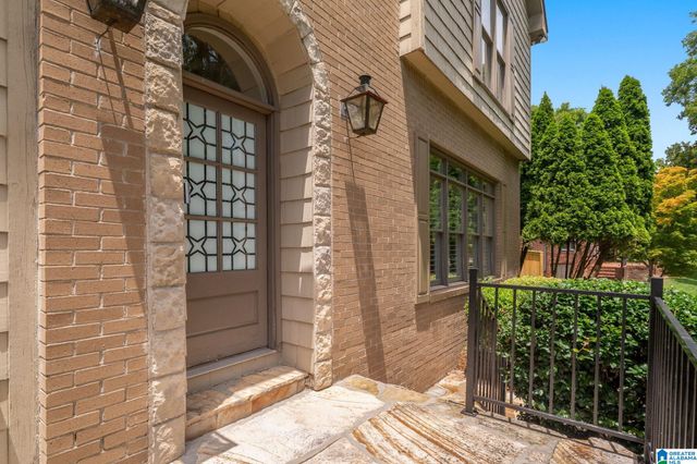 232 BEAUMONT DRIVE, Vestavia Hills, AL 35216
