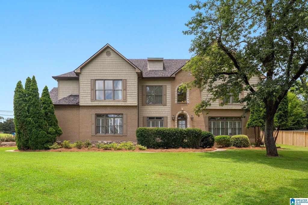 232 BEAUMONT DRIVE, Vestavia Hills, AL 35216