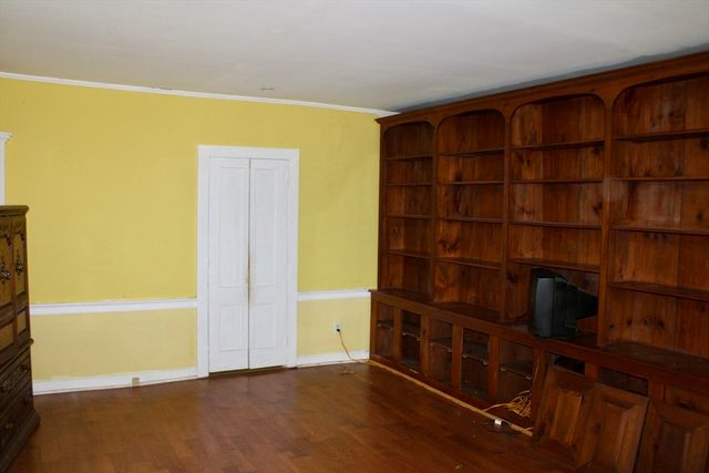 727 Brattleboro Rd, Bernardston, MA 01337