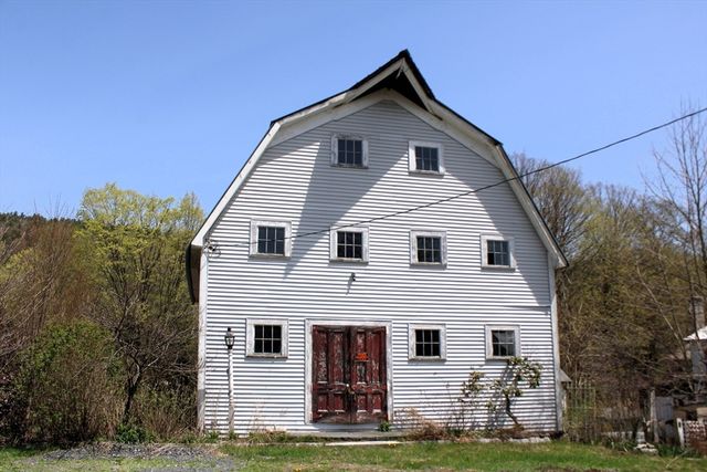 727 Brattleboro Rd, Bernardston, MA 01337