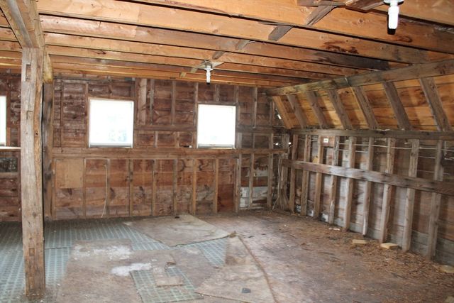 727 Brattleboro Rd, Bernardston, MA 01337