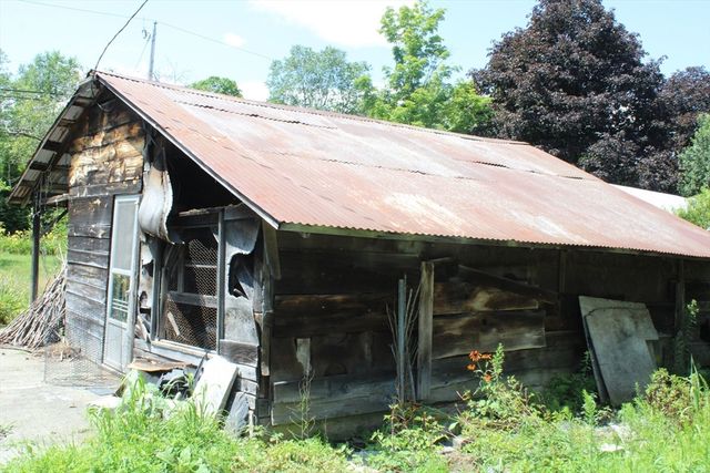 727 Brattleboro Rd, Bernardston, MA 01337