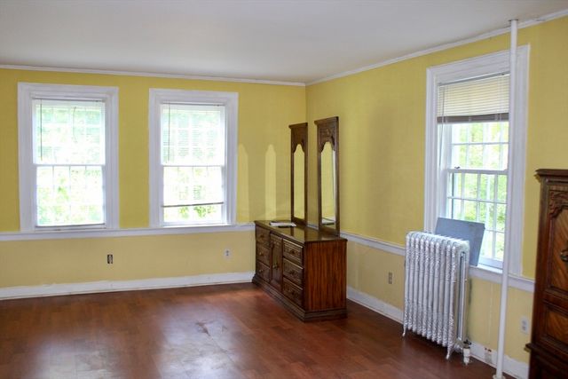 727 Brattleboro Rd, Bernardston, MA 01337