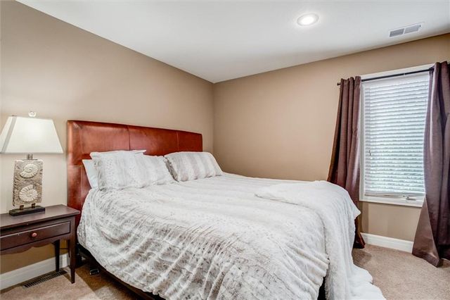 9321 W 156 Place, Overland Park, KS 66221