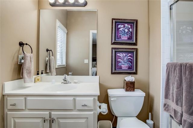 9321 W 156 Place, Overland Park, KS 66221