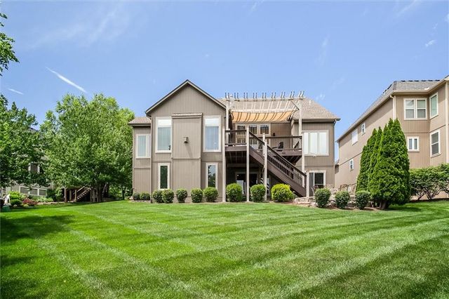 9321 W 156 Place, Overland Park, KS 66221