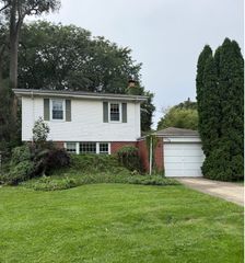 1726 Elmwood Avenue, Highland Park, IL 60035