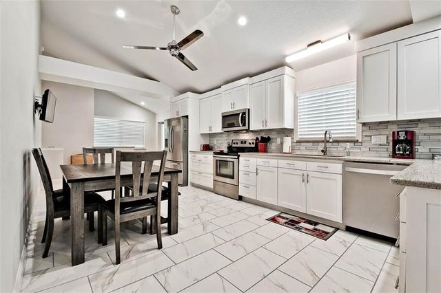 16564 Cypress Lane, Rogers, AR 72756