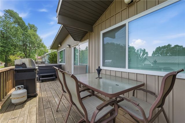 16564 Cypress Lane, Rogers, AR 72756