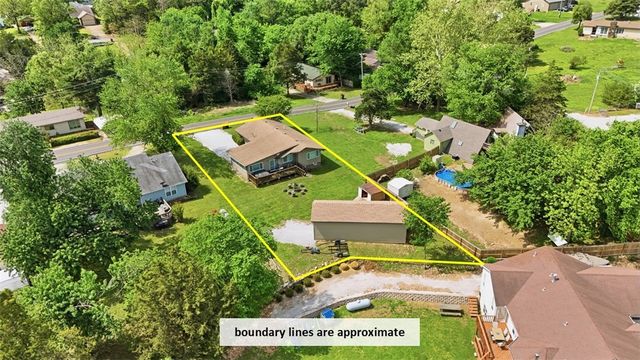 16564 Cypress Lane, Rogers, AR 72756