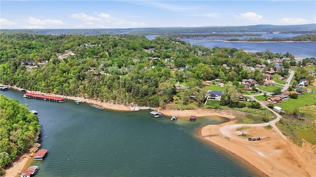 16564 Cypress Lane, Rogers, AR 72756
