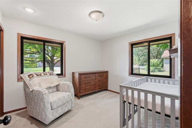 402 NW Sturbridge Street, Ankeny, IA 50023