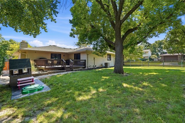 402 NW Sturbridge Street, Ankeny, IA 50023