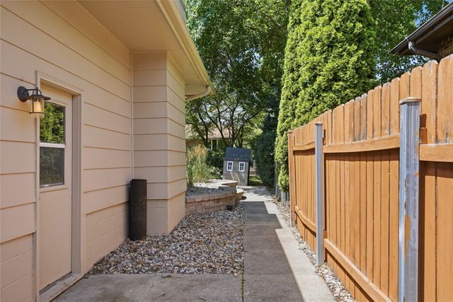 402 NW Sturbridge Street, Ankeny, IA 50023